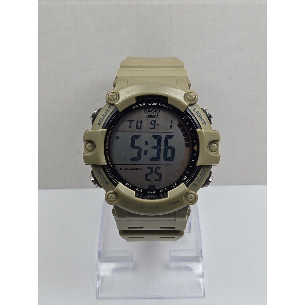 Casio Illuminator Mens Green Digital 51mm Sports Watch 100M 5 Alarms Timer